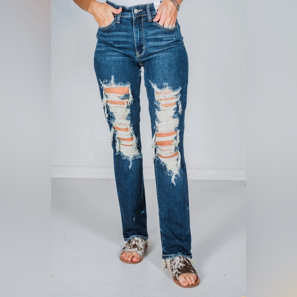 Judy Blue Distressed Straight Leg Jeans - Size 5/27